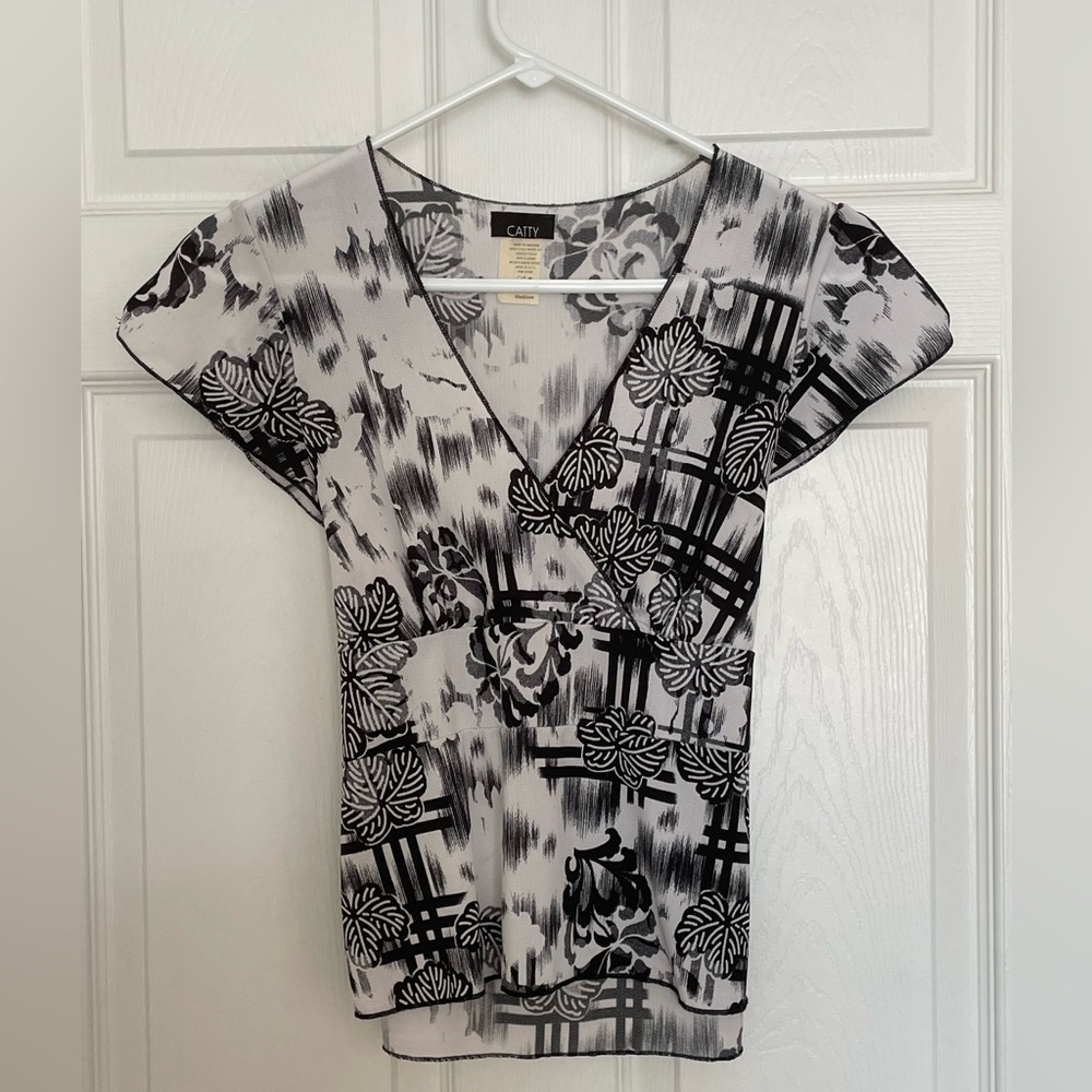 Vintage black and white floral print top
